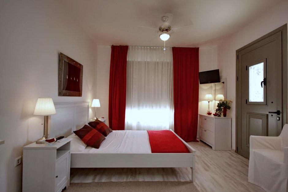 Aloe Luxury Apartments Порто Хели Экстерьер фото